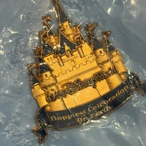 Official Walt Disney World, Cinderella Castle pin. New and unopened.